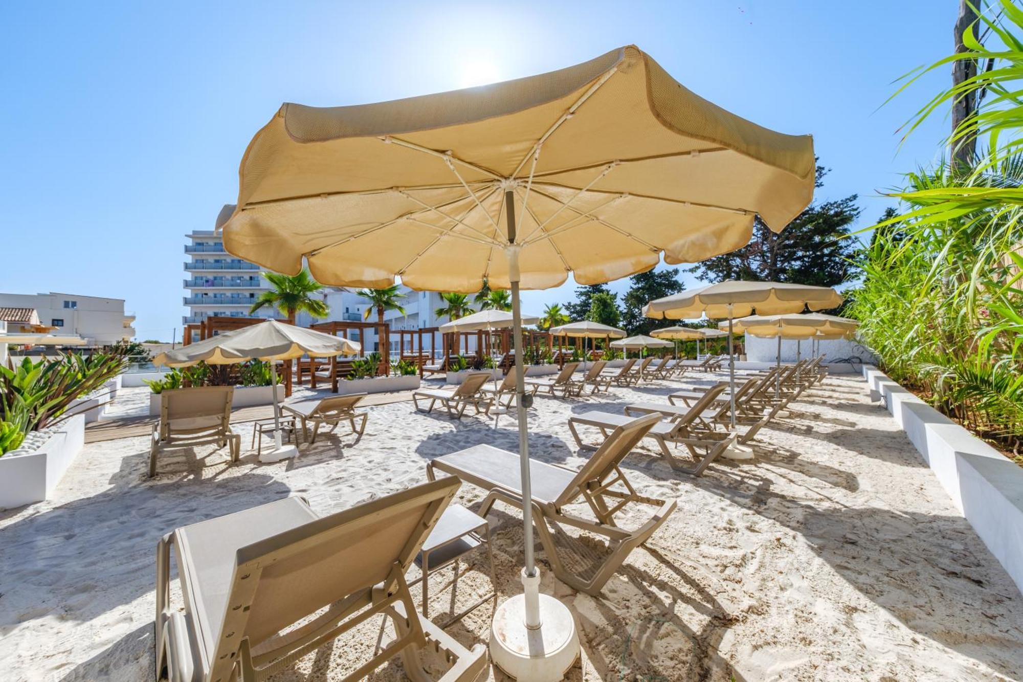 Hotel Ankaa - Adults Only Porto Cristo Εξωτερικό φωτογραφία